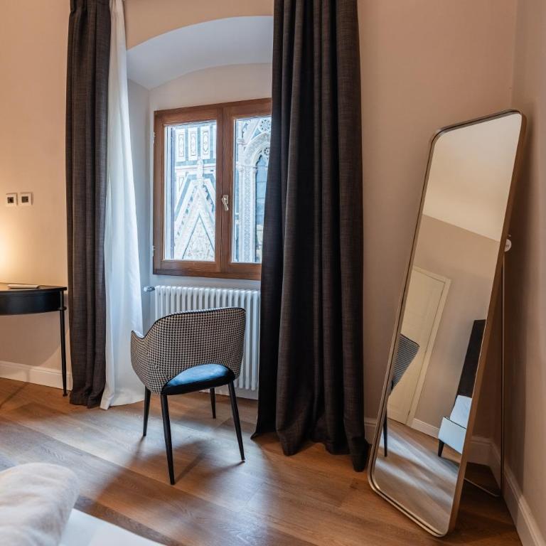 Florence Dome Rooms - Camera Familiare con Bagno Privato - 3