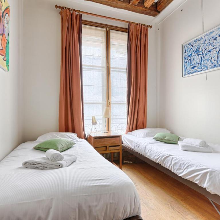 Duplex Atypique 3 chambres au coeur du Marais - Appartement 3 Chambres - 9