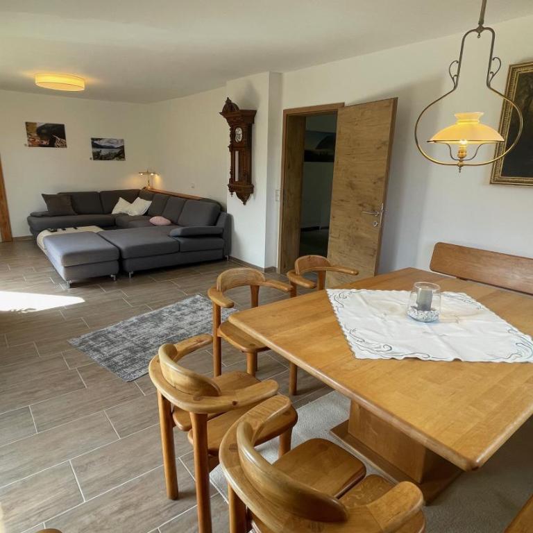 Tauplitz-Grimming-View Apartment mit Sauna - Four-Bedroom Apartment with Balcony - 3