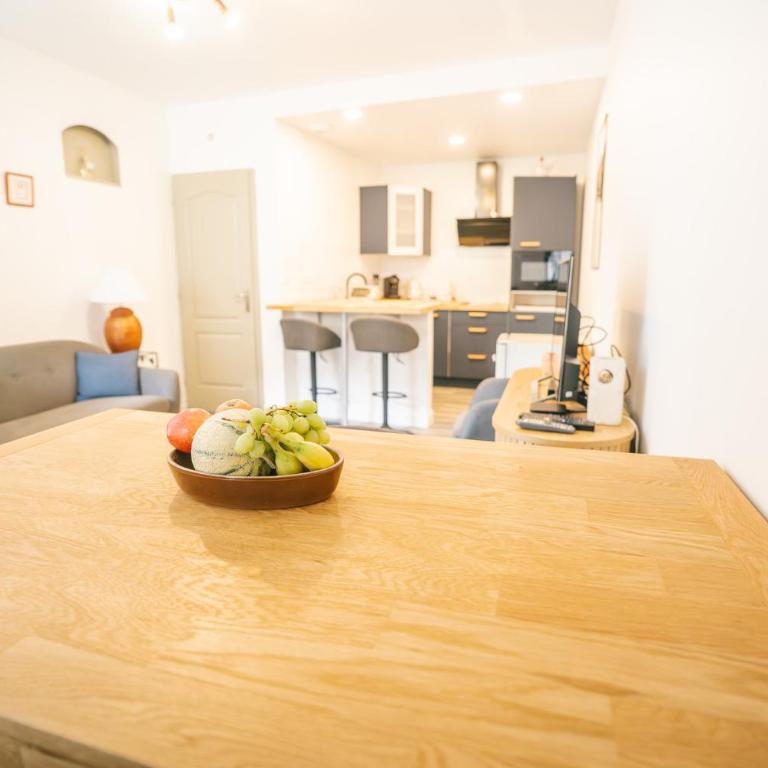 Face à la cité, Terrasse Et Climatisation - AE - Apartment mit 2 Schlafzimmern - 7