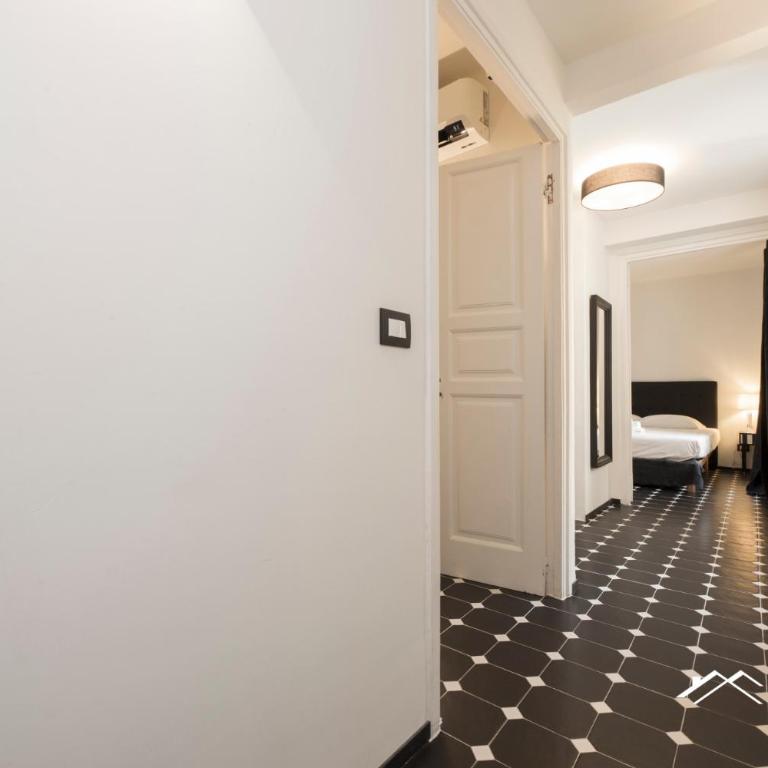 Aquarium 3' | 2BR| A/C| Historic Building By Tilo - Appartamento Deluxe con 2 Camere da Letto - 11