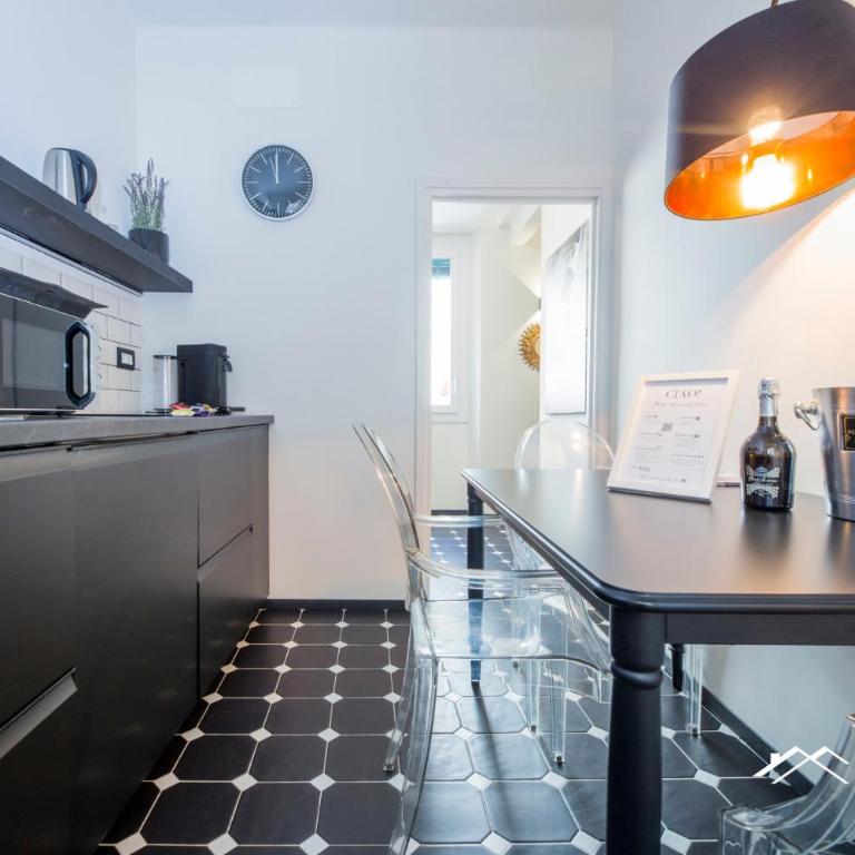 Aquarium 3' | 2BR| A/C| Historic Building By Tilo - Appartamento Deluxe con 2 Camere da Letto - 14