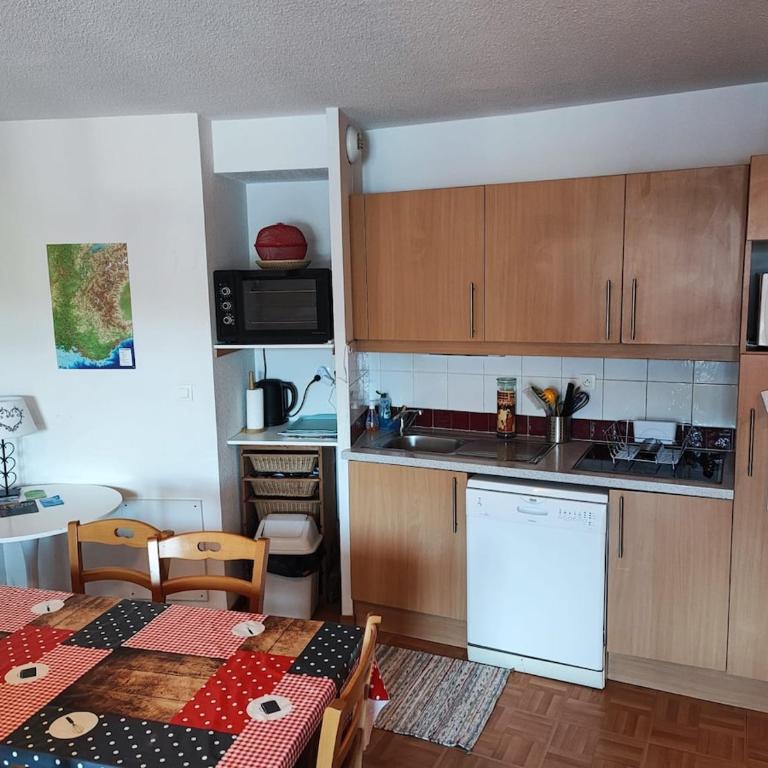 Appart expo sud pied des pistes - Two-Bedroom Apartment - 6