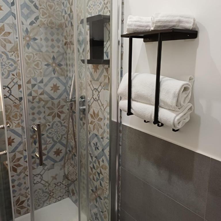 B&B Filo 15 - Double Room with Balcony - 8