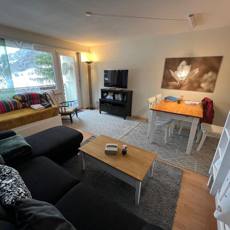 Leukerbad TOP, Thermalquellen, Skigebiet - Appartement 1 Chambre avec Balcon - 10