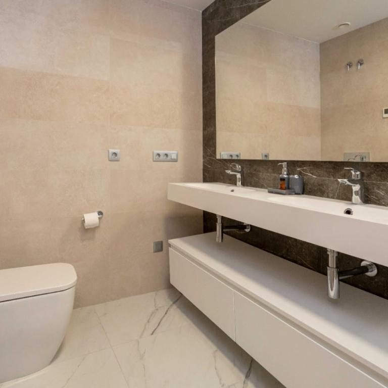 Sunset Cliffs Apartment - High Floor - Sea View - Apartamento Deluxe de 2 dormitorios con balcón - 21