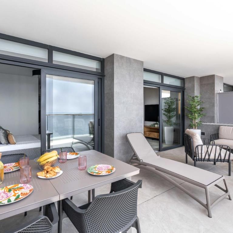 Sunset Cliffs Apartment - High Floor - Sea View - Apartamento Deluxe de 2 dormitorios con balcón - 9