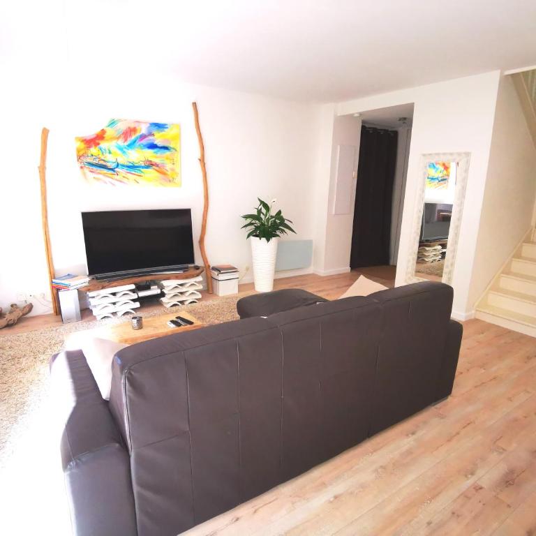 Appartement 90 m2 avec parking terrasse balcons, proche du port et plages - Apartment mit 2 Schlafzimmern - 7