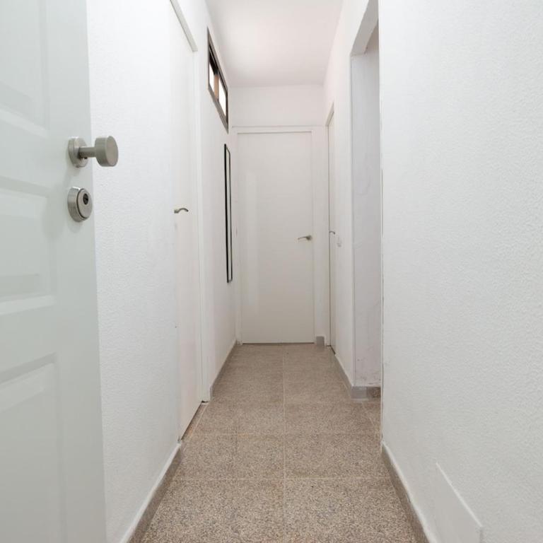 Family Vacation 2 Bedrooms - Two-Bedroom Apartment - 8