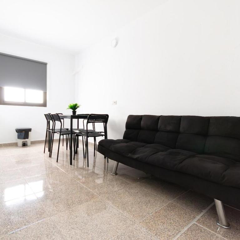 Family Vacation 2 Bedrooms - Two-Bedroom Apartment - 3