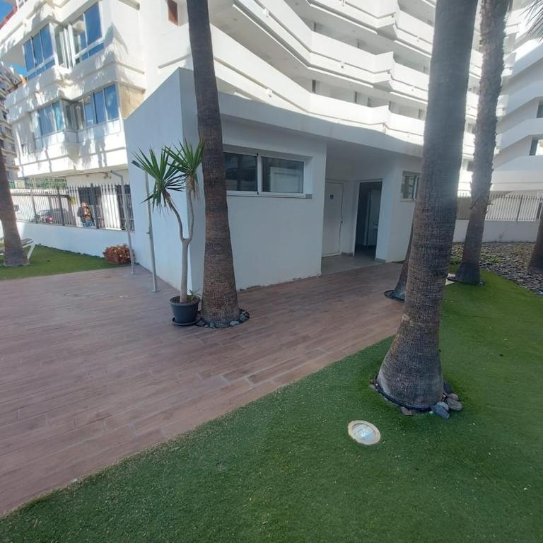 Family Vacation 2 Bedrooms - Two-Bedroom Apartment - 32