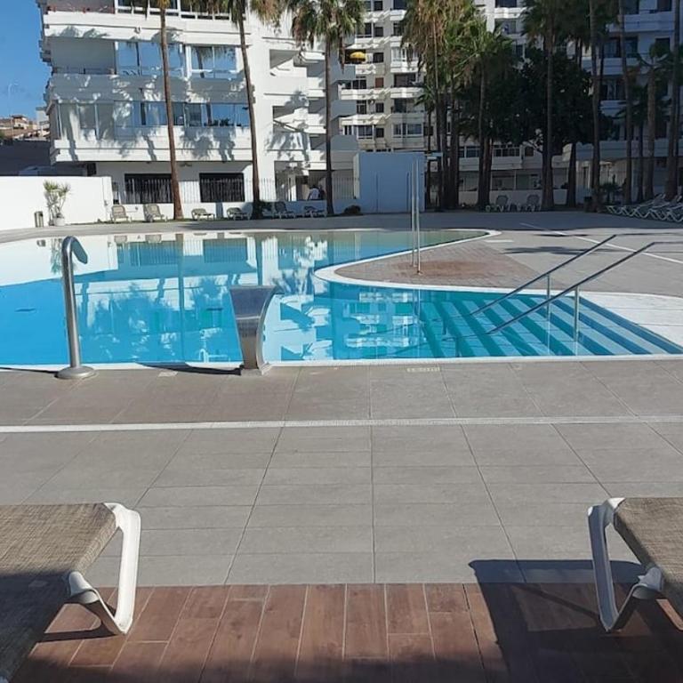 Family Vacation 2 Bedrooms - Two-Bedroom Apartment - 35