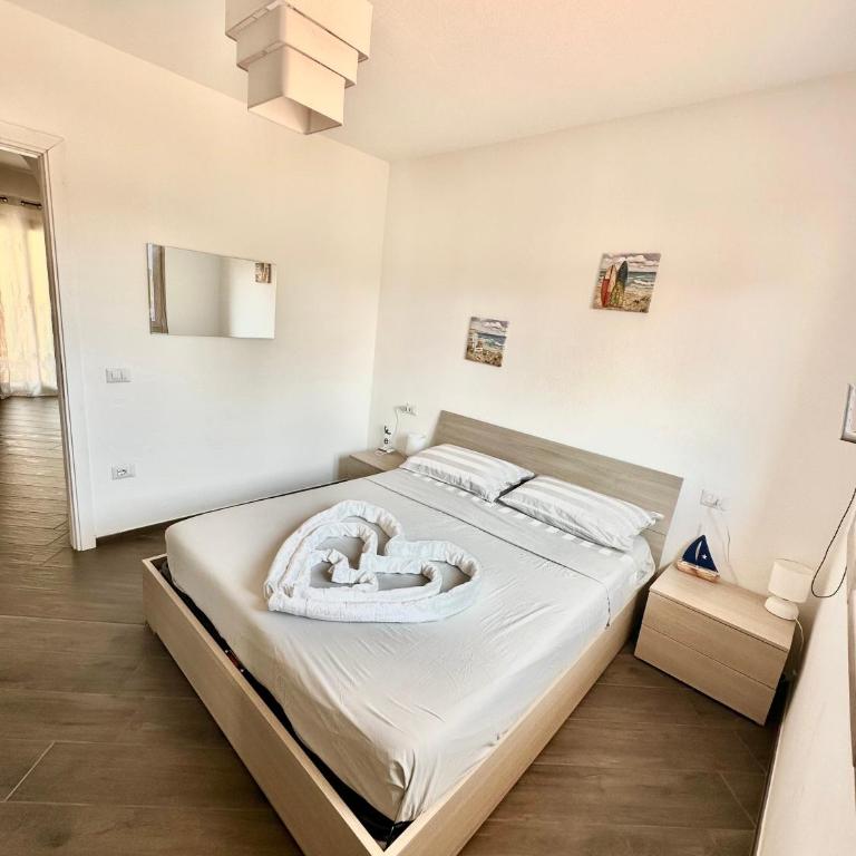 Endless Summer Apartment - Two-Bedroom House - 2