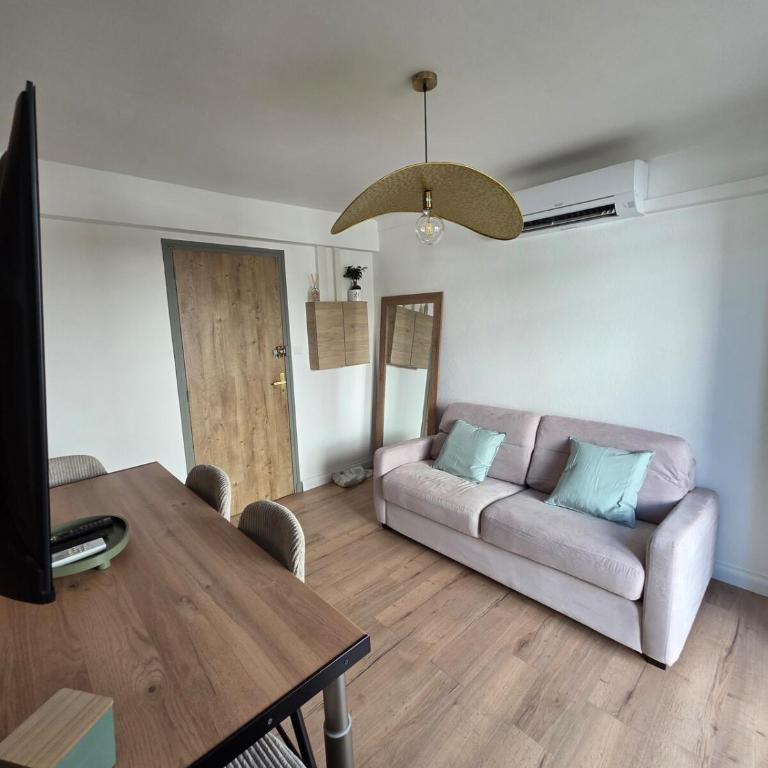 Appartement avec BEL Extérieur et Parking Privatif - Apartment mit 1 Schlafzimmer und Terrasse - 4