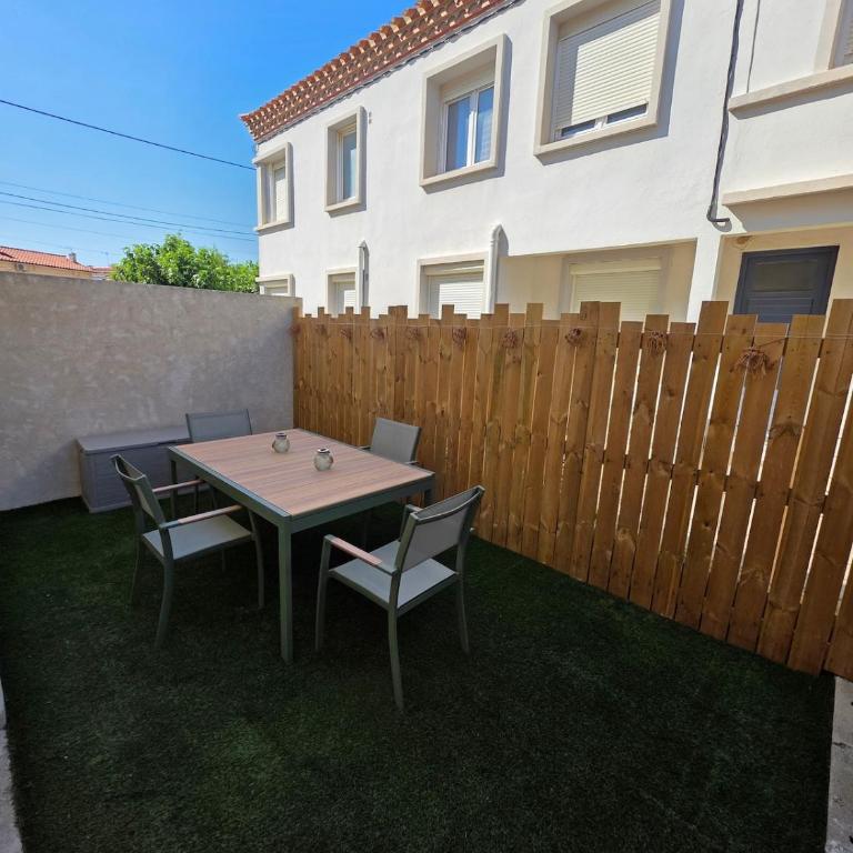 Appartement avec BEL Extérieur et Parking Privatif - Apartment mit 1 Schlafzimmer und Terrasse - 11