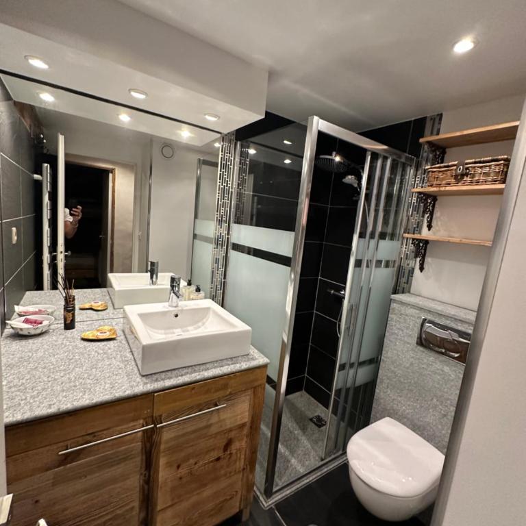 Wintergarten - Two-Bedroom Apartment - 10