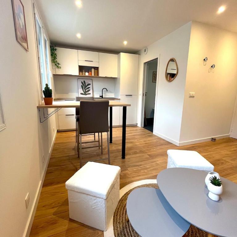 Studio cosy rénové en plein coeur du bourg - One-Bedroom Apartment - 5