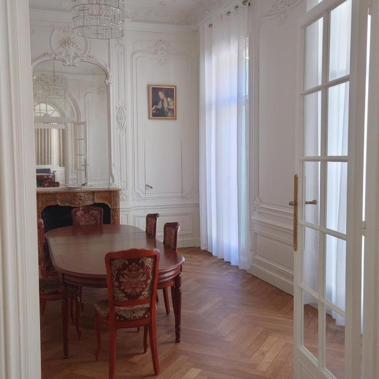 Appartement Haussmannien face aux halles - Appartement 1 Chambre - 9