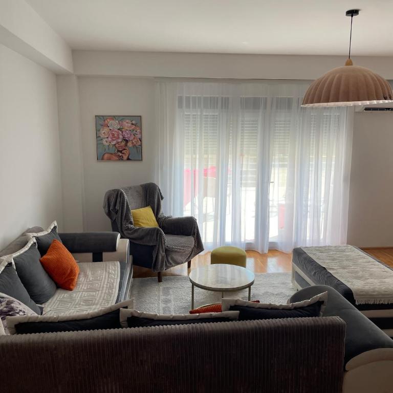 Viktorija Apartment Petrovac - Two-Bedroom Apartment - 11