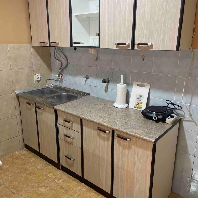 Fontana Apartments 1A - One-Bedroom Apartment - 12