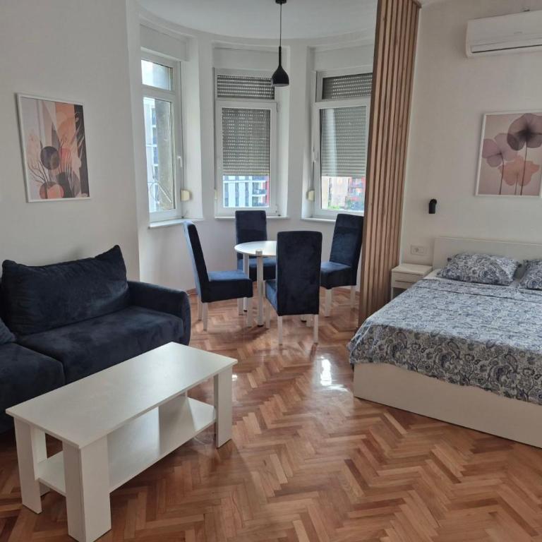 URBAN Suites - Family Studio - 1