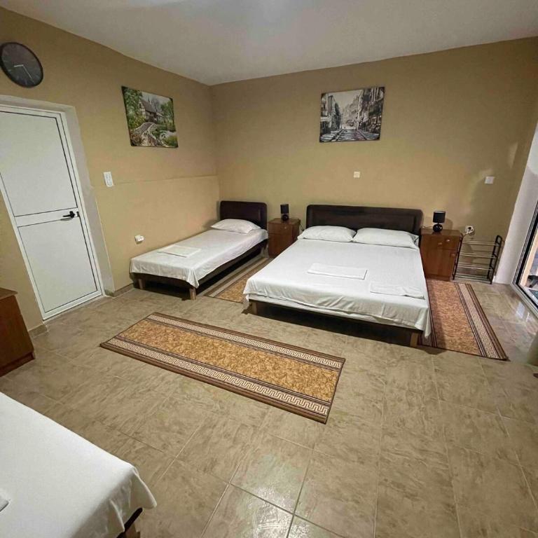 Fontana apartments 1B - Two-Bedroom Apartment - 1