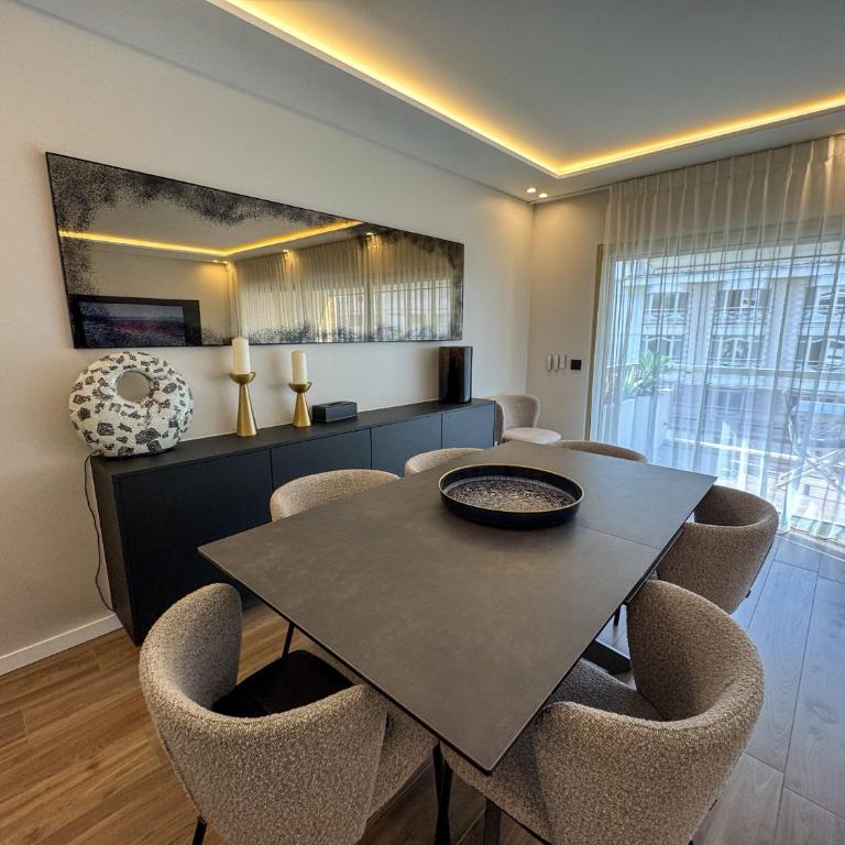 LUXURY EQUINOX 3 Bedrooms - Apartment - 38