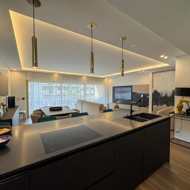 LUXURY EQUINOX 3 Bedrooms - Apartment - 24