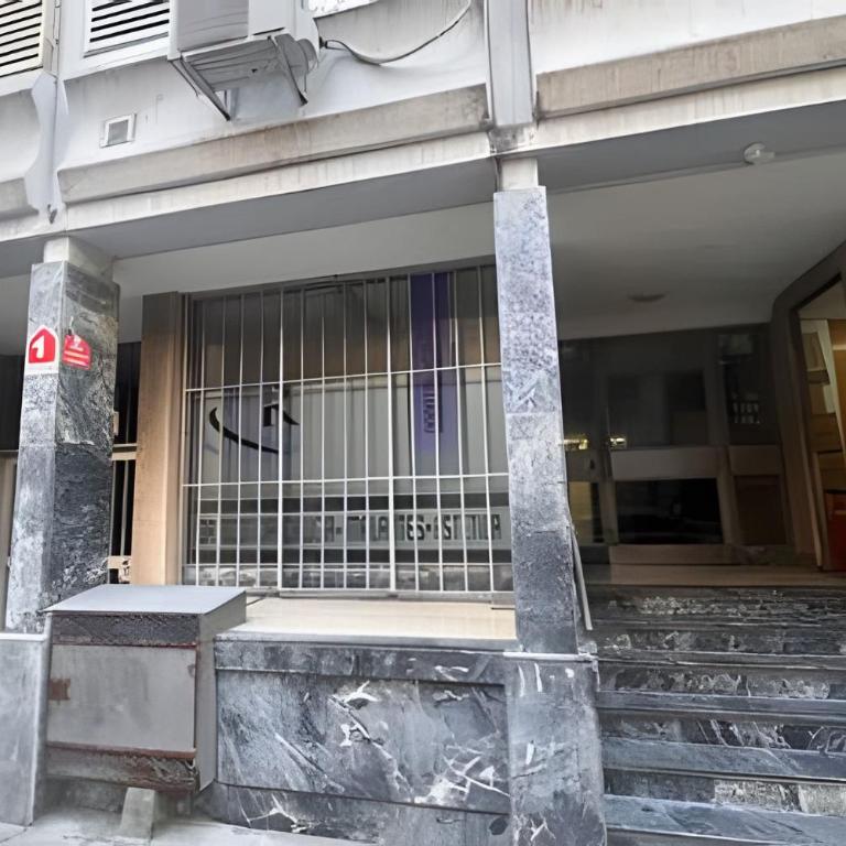 Bello depto con cochera - Apartamento de 2 dormitorios - 30