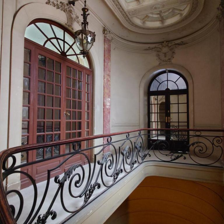 Appartement Haussmannien face aux halles - Appartement 1 Chambre - 25