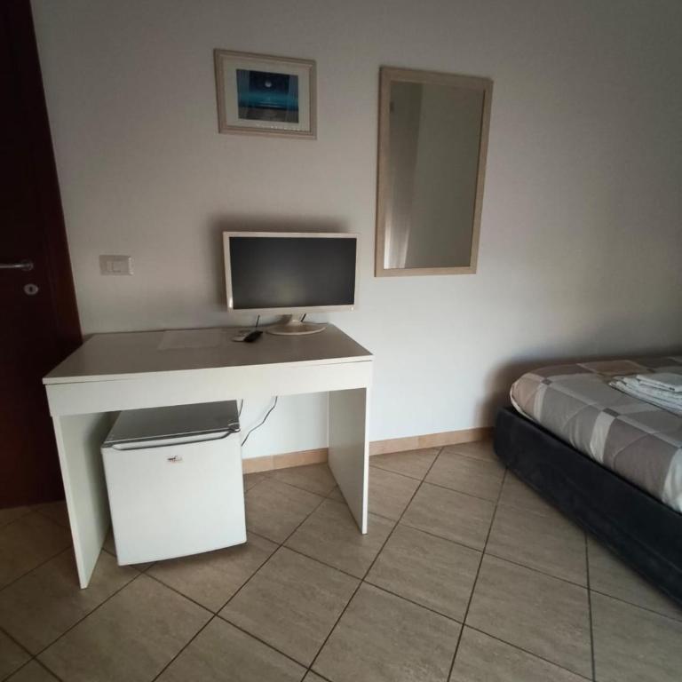 Urban Nest - Camera Matrimoniale con Bagno Privato - 12