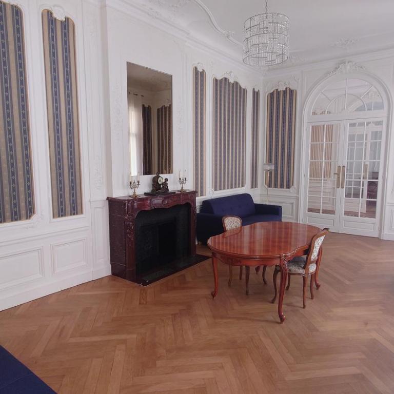 Appartement Haussmannien face aux halles - Appartement 1 Chambre - 6