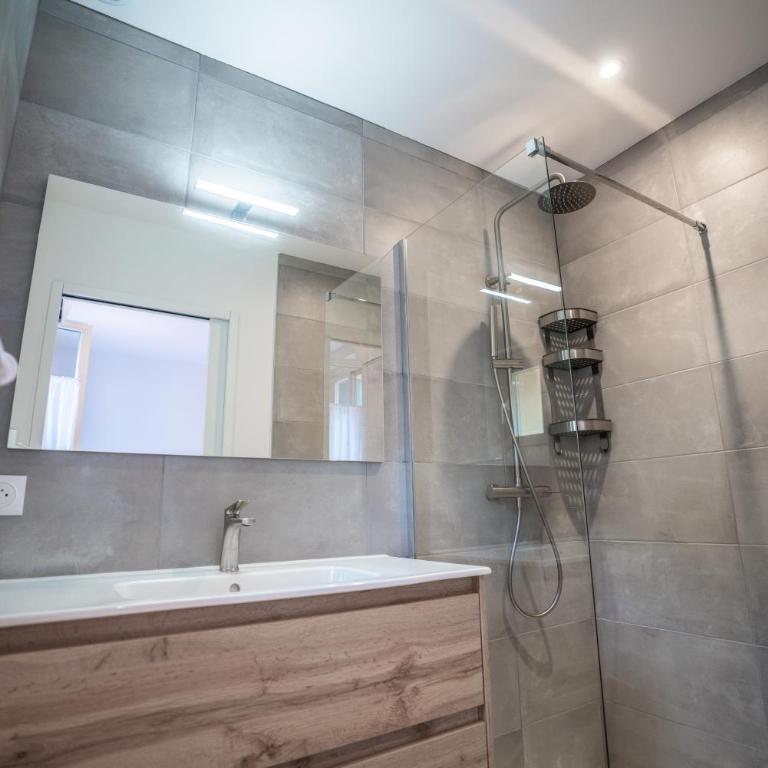 Duplex climatisé de charme - 3 chambres - Cœur Argelès-sur-Mer - Three-Bedroom Premium Apartment - 8