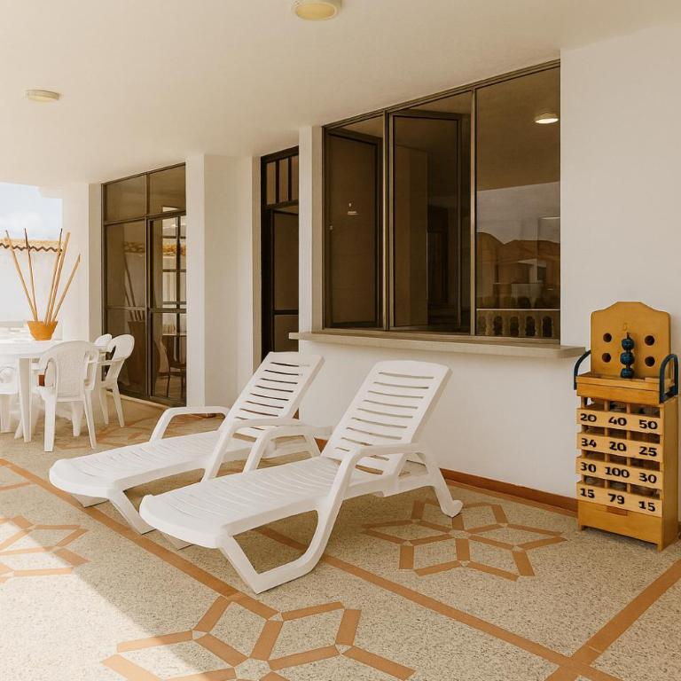 Paraíso Familiar 4hab-piscina-9 camas - Four-Bedroom House - 2