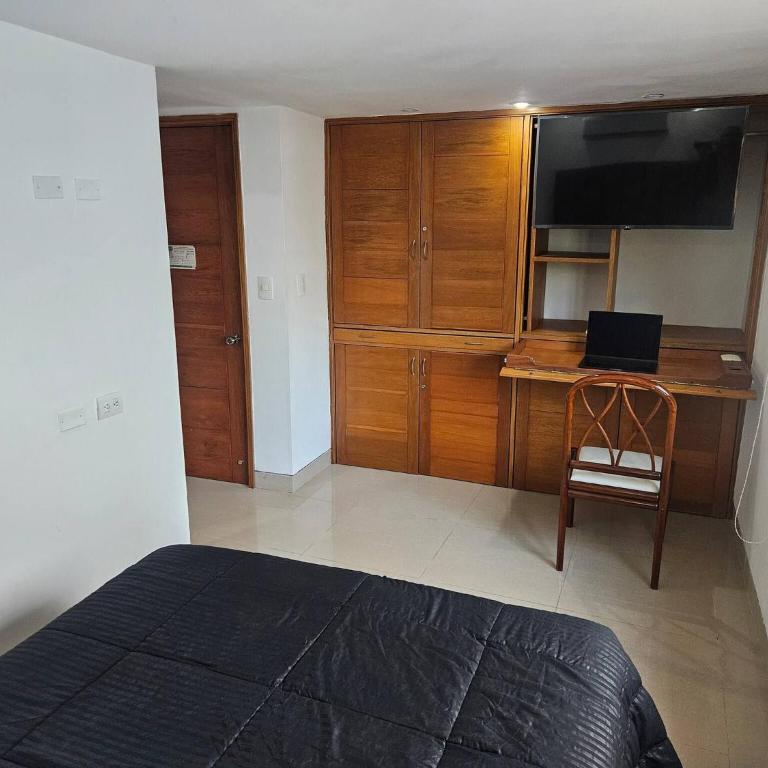 Guest House with AC, close to Historical Centre 3 - Double or Twin Room - 6