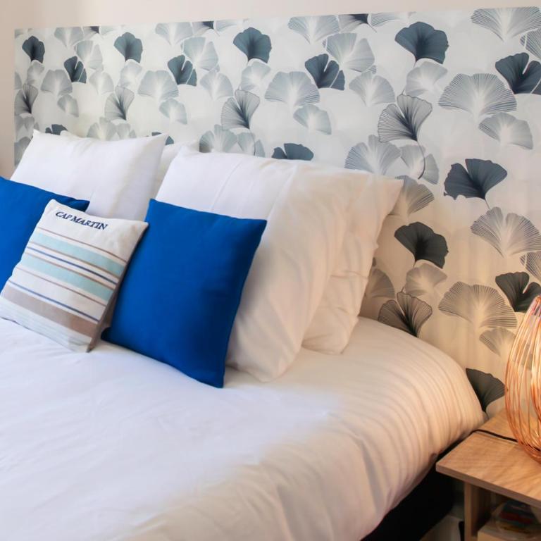 Mirabeau Prestige - One-Bedroom Apartment - 10
