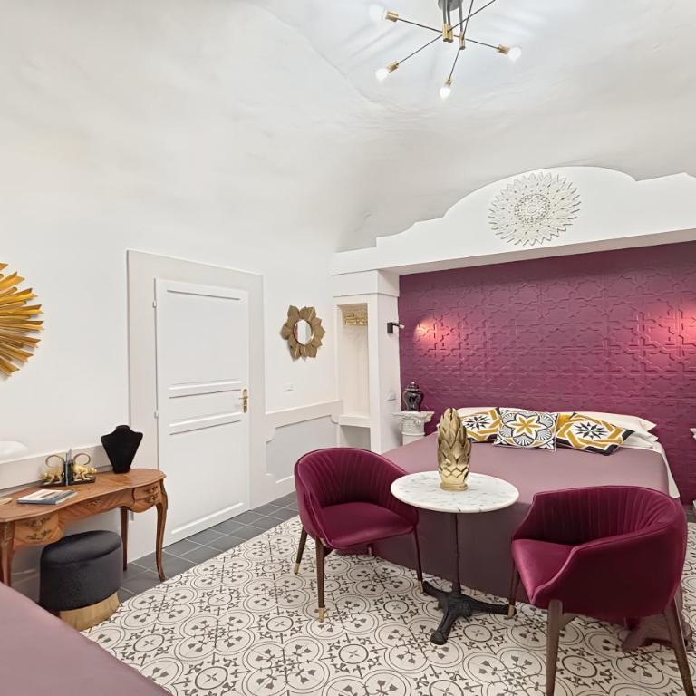 IL Moresco Luxury - Deluxe Suite with Spa Bath - 2