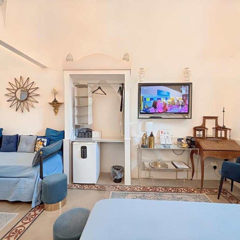 IL Moresco Luxury - Deluxe King Room - 4