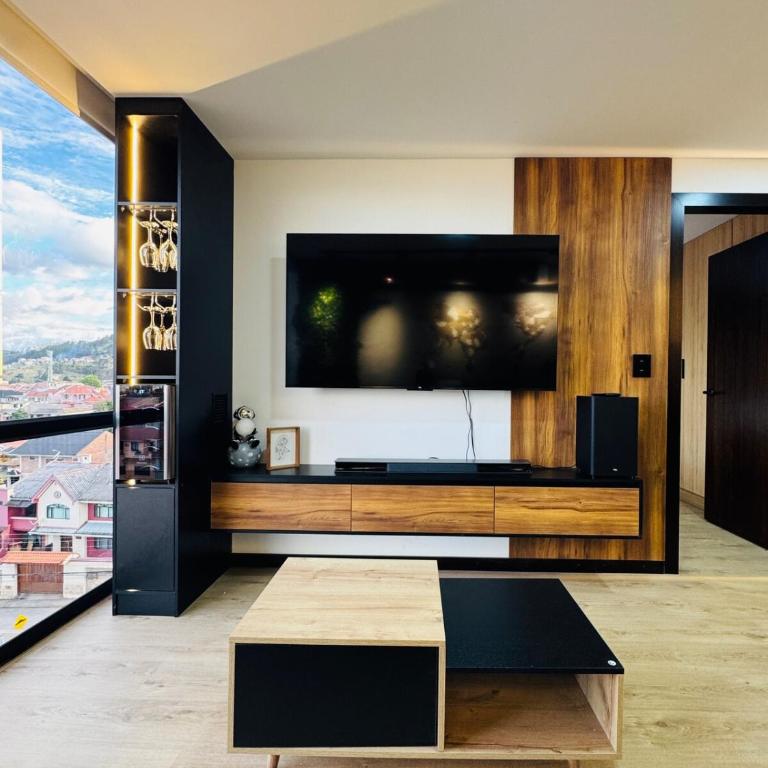 Suite with pool condominium Torres de Almería - Two-Bedroom Apartment - 2
