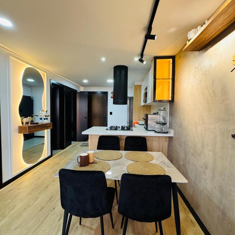 Suite with pool condominium Torres de Almería - Two-Bedroom Apartment - 15