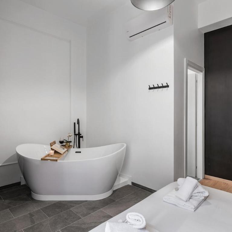 4 bedrooms, luxury 5 minutes from the Colosseum Jacuzzi - Appartamento - 6