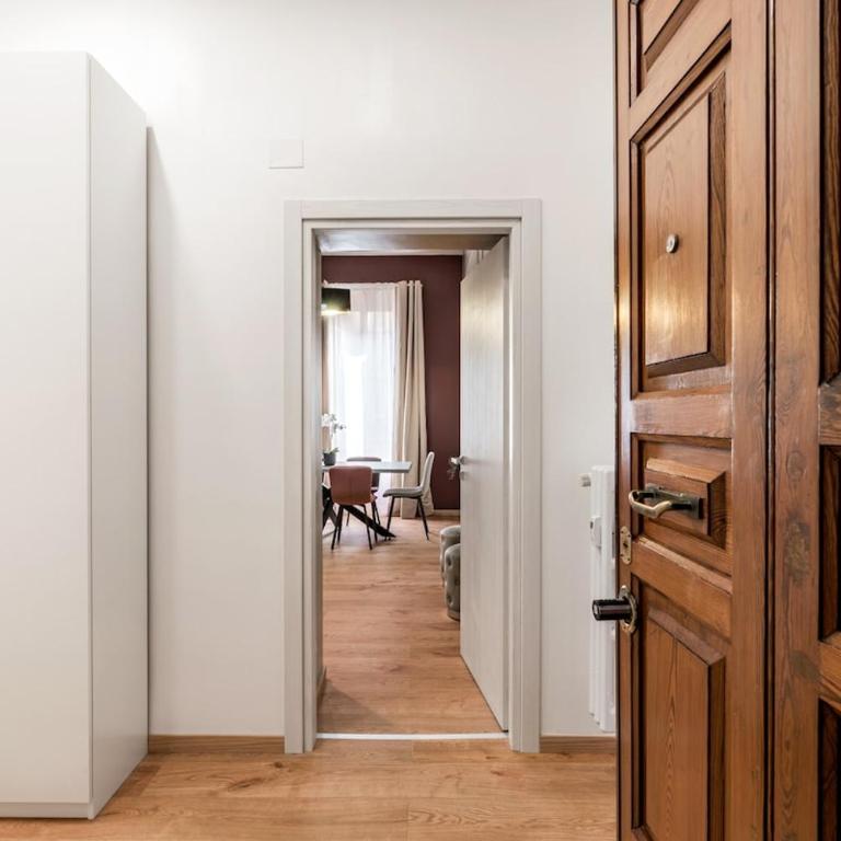4 bedrooms, luxury 5 minutes from the Colosseum Jacuzzi - Appartamento - 16