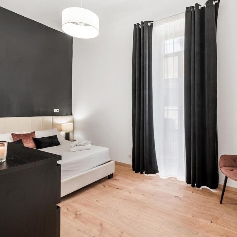 4 bedrooms, luxury 5 minutes from the Colosseum Jacuzzi - Appartamento - 24