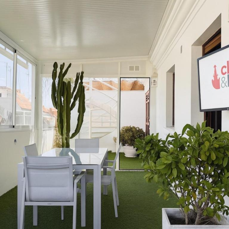 Atico en Triana - 2 terrazas privadas con parking - Apartamento de 2 dormitorios - 2