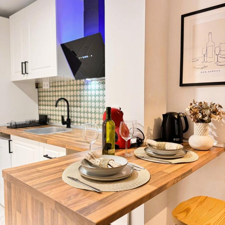 Charming loft close to city center - WIFI - Apartamento - 8