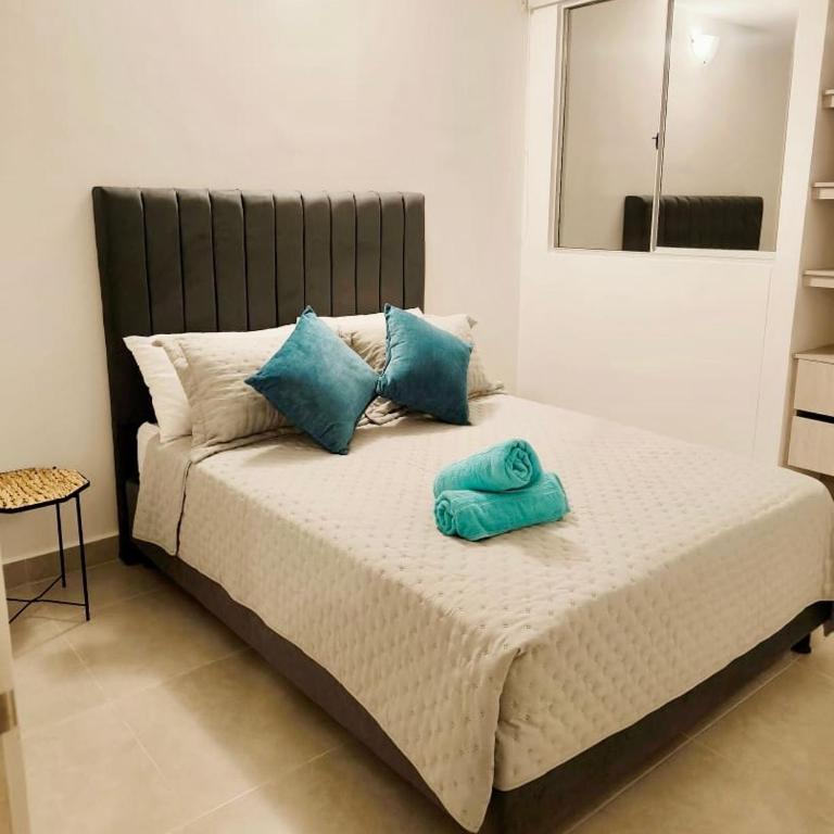 Apartment with amazing forest view close to the Beach - Two-Bedroom Apartment with Bay View - 8