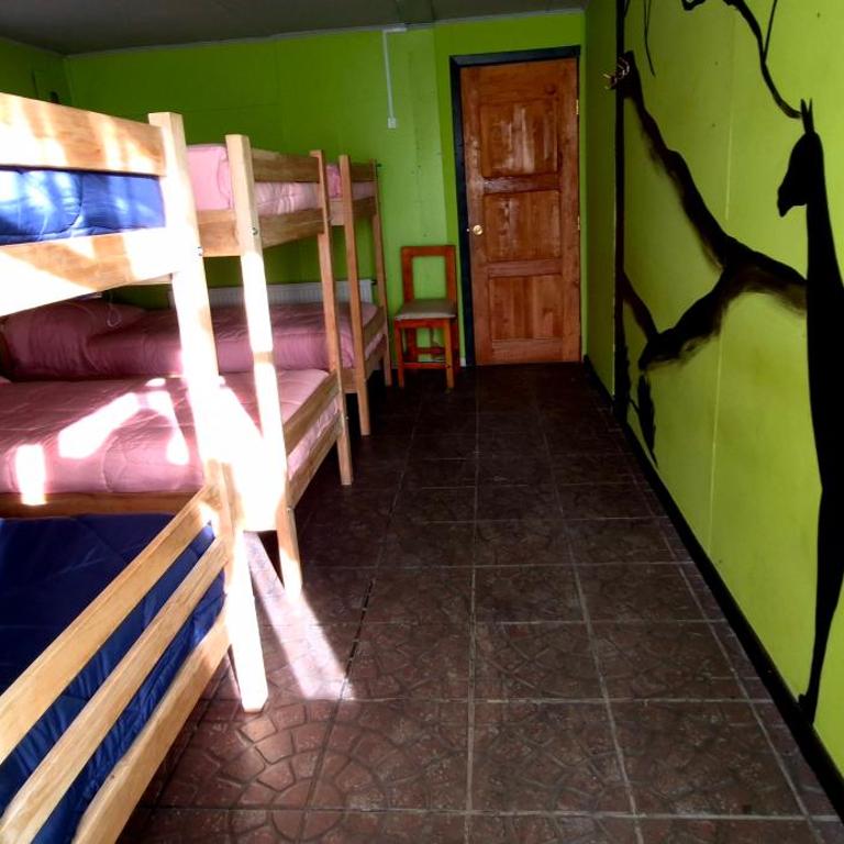 Leyna's Home - Bed in 6-Bed Mixed Dormitory Room - 1
