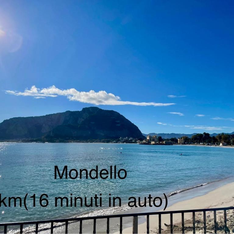 Il Sole di Palermo - Appartamento con 2 Camere da Letto e Vista Città - 8