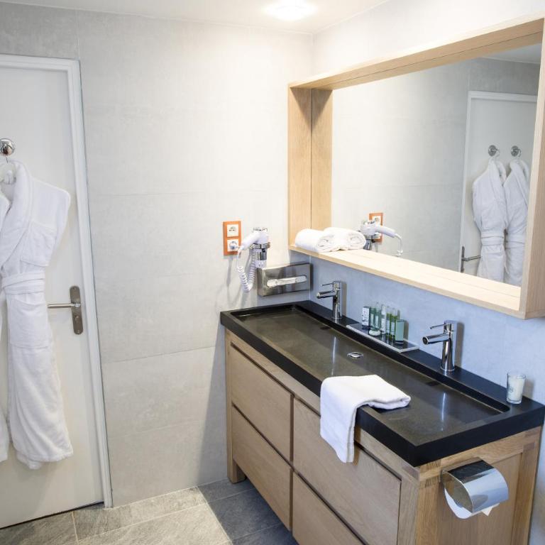 Cristal Hôtel & Spa - Suite Junior - Accès Gratuit au Spa - 5