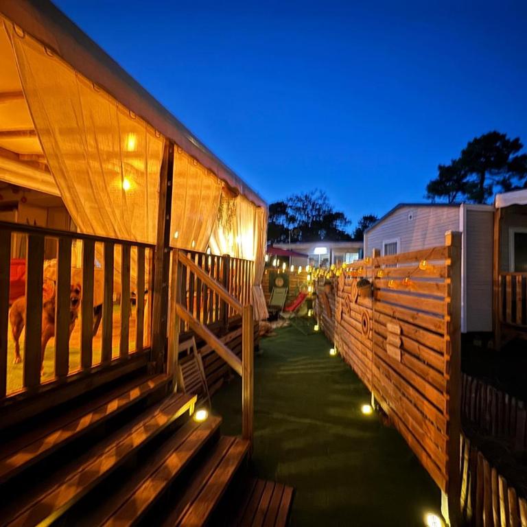 Un toit sur le bassin les Embruns - Mobile Home - 1